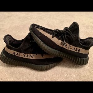 *SOLD ON MERCARI* Yeezy Boost 350 v2 ‘Green’